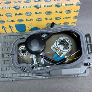 Faro derecho Hella Mercedes W123