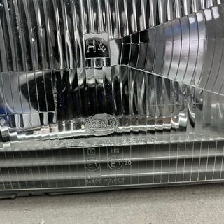 Faro derecho Hella Mercedes W123