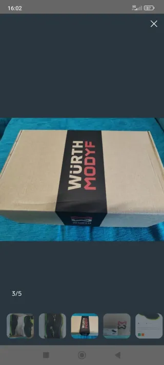 Zapatos de seguridad Wurth Modyf negros y verdes.