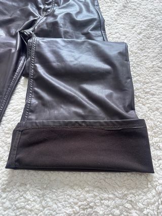 Pantalones de cuero marrones