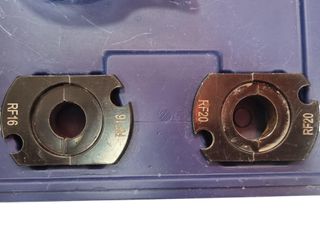 MAQUINA DE PRENSADO MANUAL CABEZA ROTATIVA DISMAT + ESTUCHE