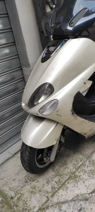 Scooter MBK Skyliner 125cc anno marzo 2001