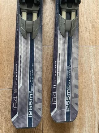 Esquís Atomic Metron 11.85 con fijaciones