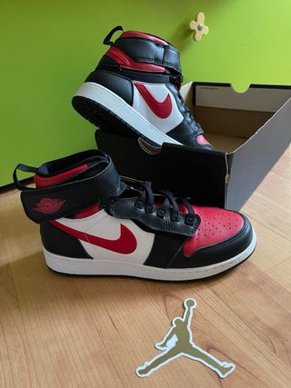 Scarpe Jordan 1 Mid