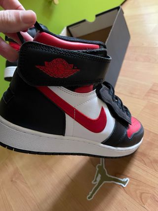 Scarpe Jordan 1 Mid