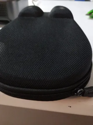 Cascos Deportivos Negros y Rojos