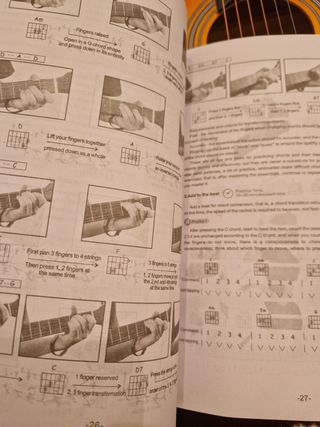 Guitarra Acústica con Funda