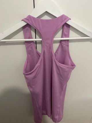 Camiseta Puma sin mangas color rosa