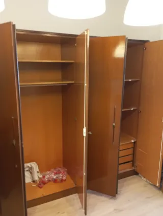 Armario 4 puertas con cajones y espejo dentro