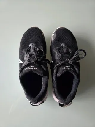 Zapatillas Nike Renew Ride Mujer Negras Blancas