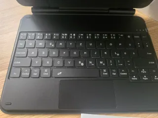 Teclado iPad Air 11 / Pro in tedesco