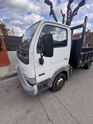 Nissan Cabstar 2005