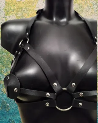 Pettorina harness cinghia copri capezzolo body emo