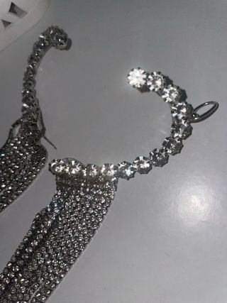 Pendientes pedrería plateados