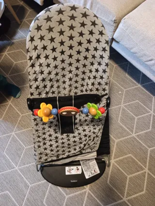 Hamaca BabyBjörn con 2 fundas y juguete