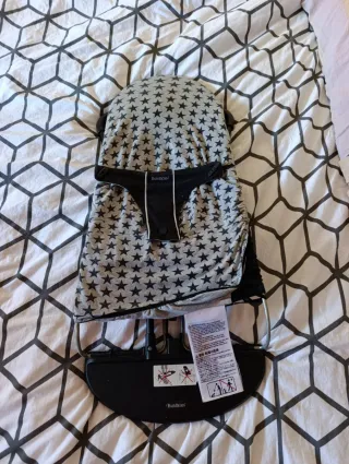 Hamaca BabyBjörn con 2 fundas y juguete