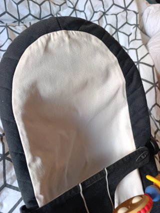 Hamaca BabyBjörn con 2 fundas y juguete