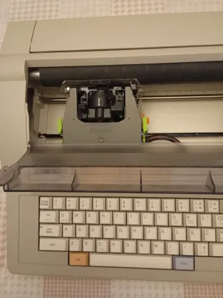 Máquina de escribir eléctrica Canon QS30