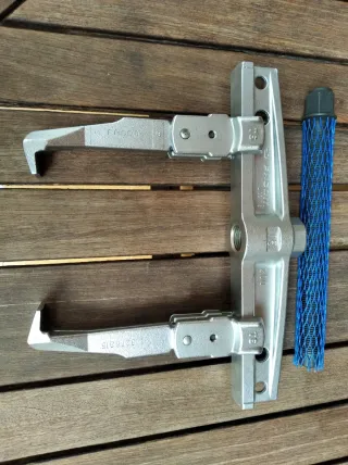 Extractor de 2 garras Facom U.32T6/20