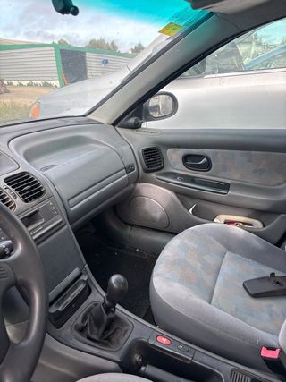Despiece Renault Laguna I 1.8