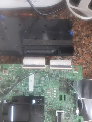 Despiece TV Samsung UE55NU8005T