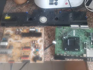 Despiece TV Samsung UE55NU8005T