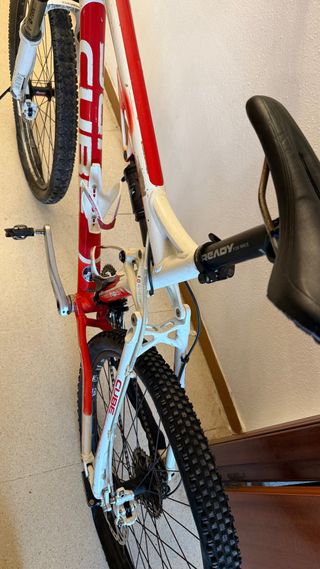 Cube AMS 100 Doble Suspensión XT