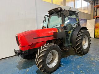 Tractor Frutero con Cabina