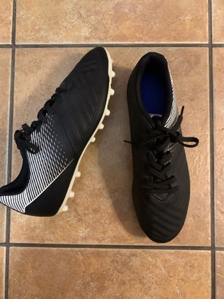 Botas de fútbol Kipsta Negras