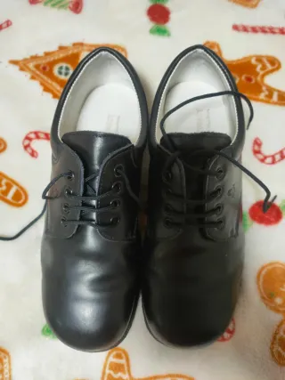 Zapatos de piel negros