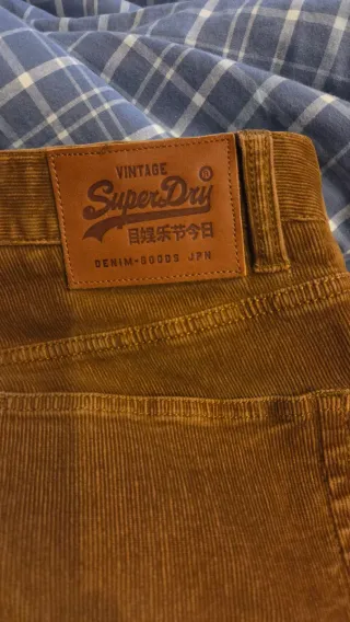 Pantalón pana Superdry marrón