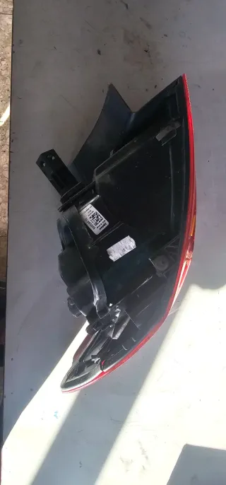 Piloto trasero Leon 3