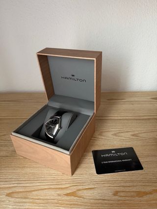 Reloj Hamilton Ventura Quartz Negro/Plata