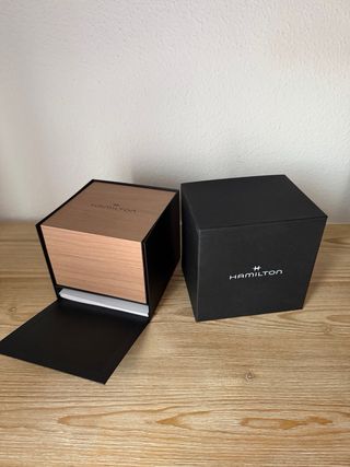 Reloj Hamilton Ventura Quartz Negro/Plata