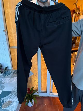 Conjunto Sudadera y Pantalón Ellesse Negro