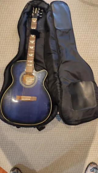 Guitarra Acústica Fernandes en Azul