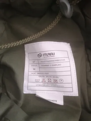 Chambergo militar pixelado boscoso