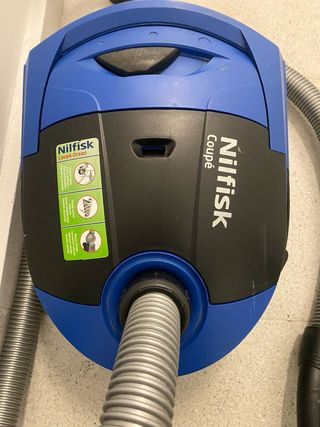Aspiradora Nilfisk Coupe Azul