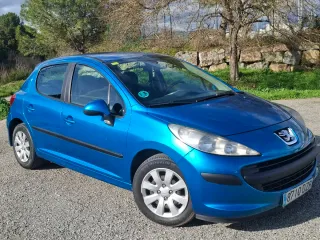 Peugeot 207 1.4i 75 CV 5 PUERTAS