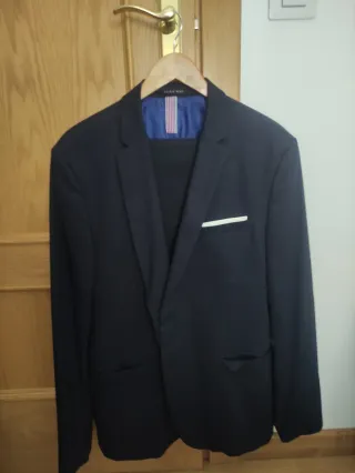 Traje Zara Azul Marino Chico