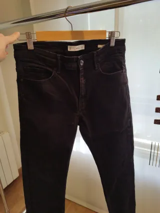 Pantalón vaquero negro