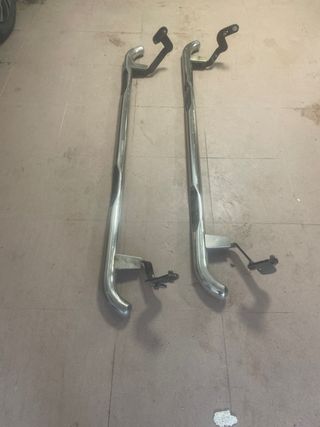 Estriberas kia Carnival