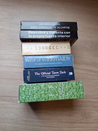 Lote 4 Tarots y 2 Oráculos