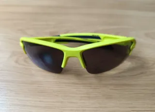 Gafas de sol deportivas infantiles + funda.