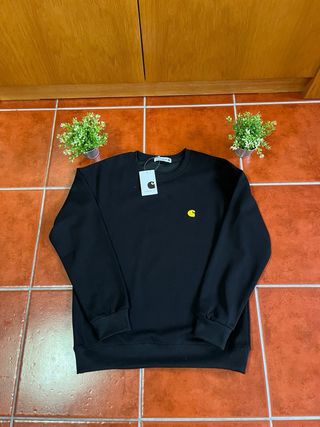 Sweatshirt da marca Carhartt.