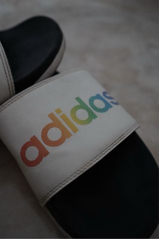 Chanclas Adidas Multicolor Blancas