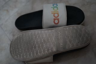 Chanclas Adidas Multicolor Blancas