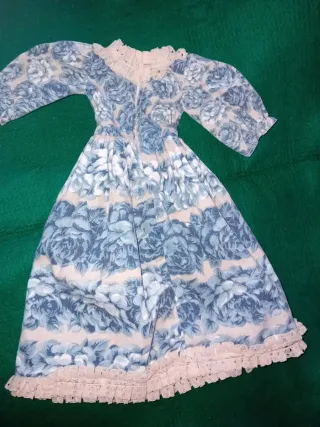 Vestido Nancy Antiguo Floral y pamela