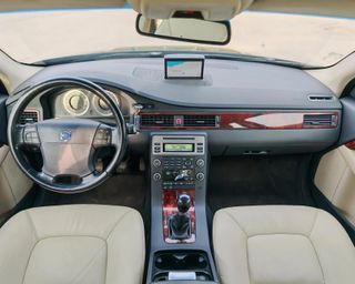 Volvo V70 2.0D Summum