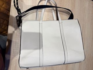 Bolso Parfois para portátiles y más.